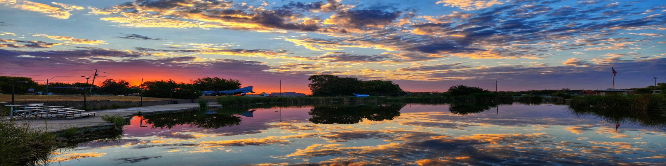 picture of veterans park pond