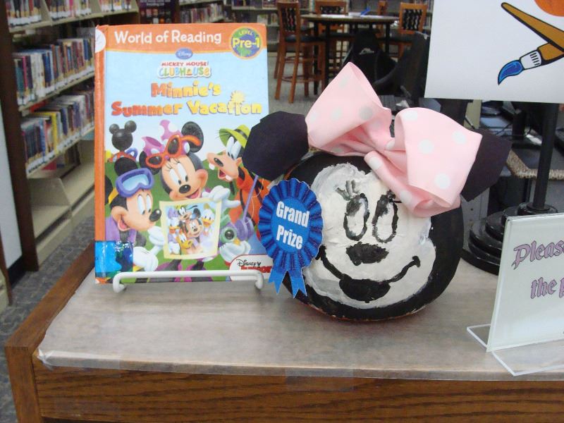 Minnie Mouse Pumpkin