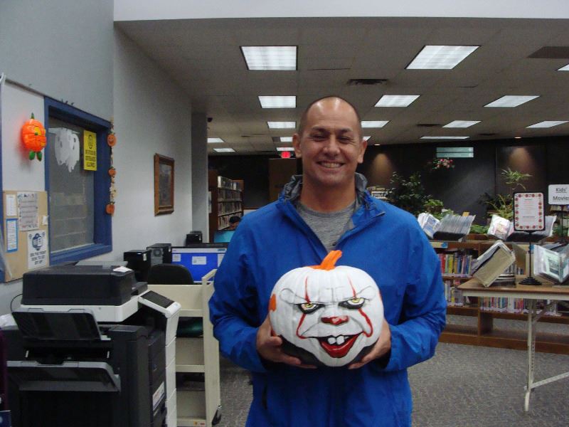 Grand Prize Adult, Pennywise